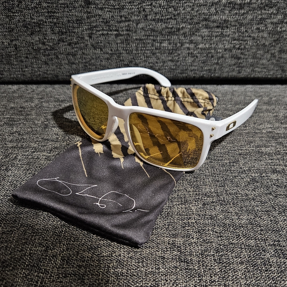 Oakley Shaun White Holbrook Sunglasses with Gold Lenses
